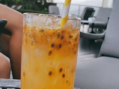 -瑰丽酒店·海吧·天际下午茶·现场DJ·天台酒吧