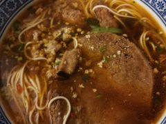 -沪西老弄堂面馆(定西路店)