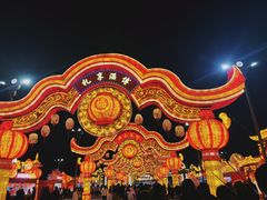 -淄博花灯齐彩城