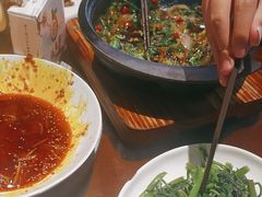 -万重锦·人文川菜馆(骡马市店)