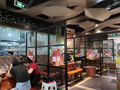 等位区-莽子老火锅(大坪店)