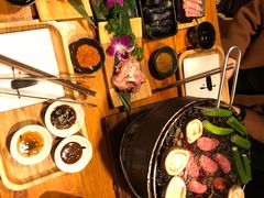 -炙忧烤肉屋(中国铁建广场店)