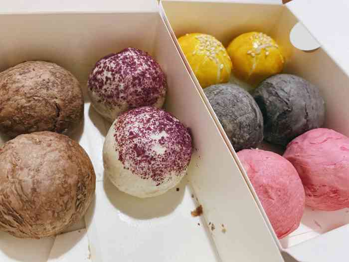 十三不靠·球酥点心(台东步行街店)-"好运爆棚,中了心仪已久的球酥