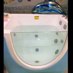 -小鸭先知婴儿游泳馆