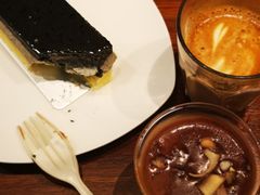 黑芝麻半熟芝士蛋糕-Seesaw Coffee(上海尚悦湾店)