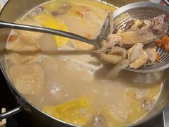 -尚尚仙·酸汤猪手·猪肚鸡火锅(华联万柳购物中心店)