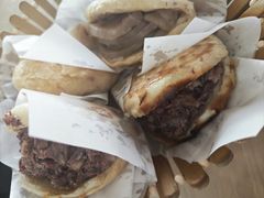 -闫家驴肉老店(华电一校店)