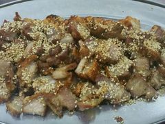 -香猪美食(中心店)