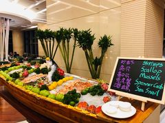 -湖景知味西餐厅•自助餐• 轻食(南京金茂威斯汀大酒店)