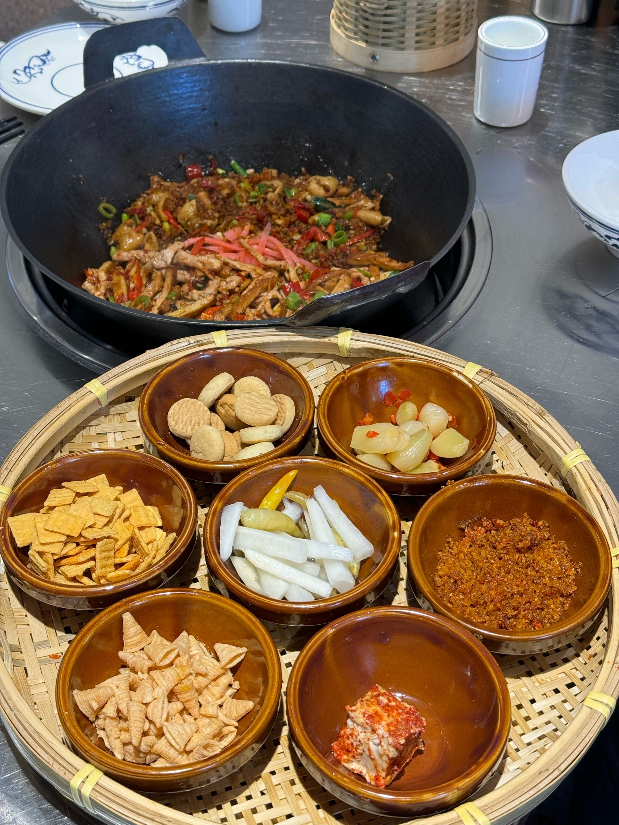 很有特色的湘西保靖菜,其中野番茄很好吃!