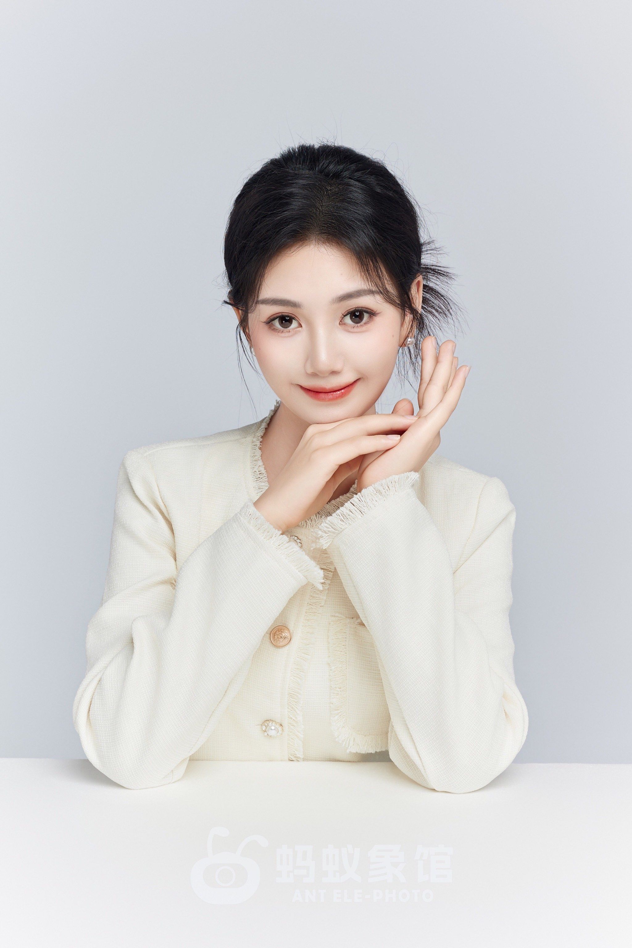 照亮职场✨就选这组高级简约的形象照‼️