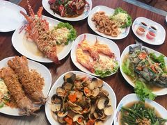 -拉威海鲜市场