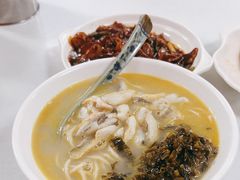 小胃口黄鱼面-明呈黄鱼面馆(斜土路店)