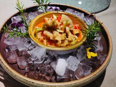 酸辣脱骨凤爪-东南里湖景餐厅·新闽菜(浦西万达店)