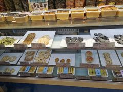 面包甜点陈列柜-泰康食品(南京东路店)