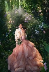 -雪中彩影婚纱摄影·微光艺术中心