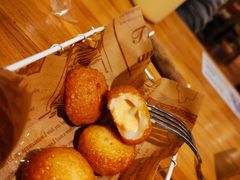 -more than meow吴止猫主题餐厅(承德 中船汇店)