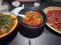-万重锦·人文川菜馆(骡马市店)