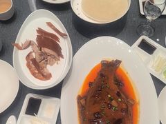 -凤凰园烤鸭店·唐山菜·传承花椒肉(老唐丰路店)