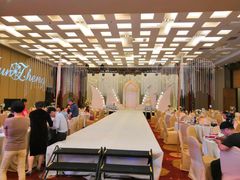 -上海龙之梦万丽酒店