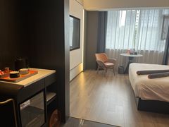 -朵兰达V酒店(成都春熙路太古里国金中心店)