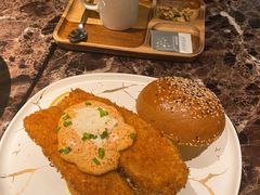 香炸鱼扒汉堡-Lets burger非常汉堡·环球风味(蓝色港湾店)