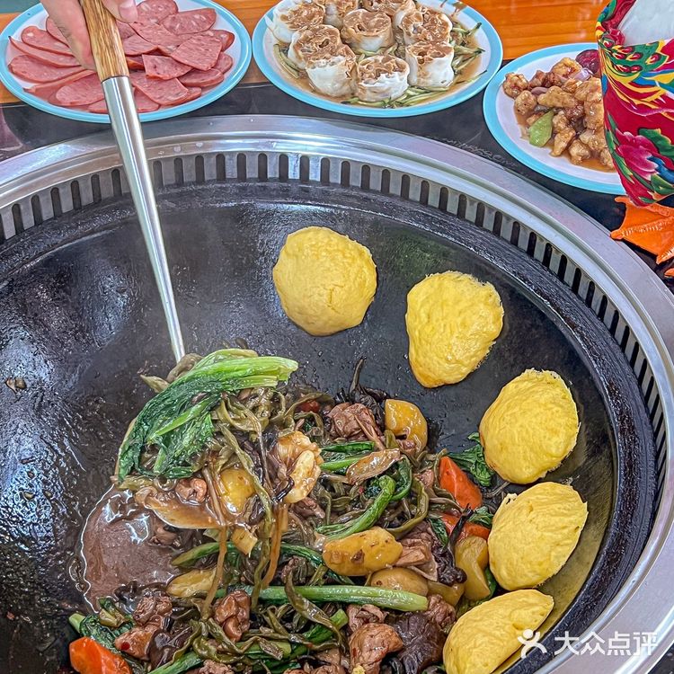 不用去东北!广州也有正宗铁锅炖吃❗️