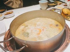 -洪氏嗨捞·猪肚鸡火锅(阳光天地店)
