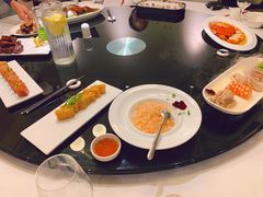 -HOMES上海本帮菜(襄阳公园店)