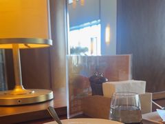 -东西风牛排馆周末烧烤自助(首都机场希尔顿店)