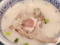 -南京金牛湖巨碗鱼头
