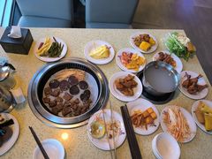 -鑫海汇海鲜烤肉火锅自助(七彩城店)