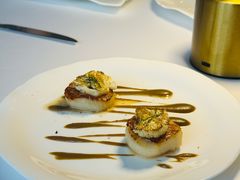 深海扇贝配金色花菜水瓜柳-Jean Georges