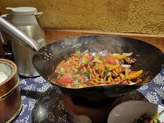 -富正毅三下锅·湘西韵味(天门山索道店)