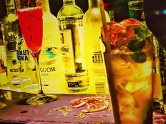 -上海锦江汤臣洲际大酒店柒酒廊