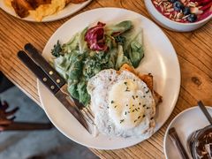 -Common Table · Brunch & Coffee