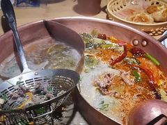 -洱火云南酸菜牛肉火锅(石景山当代商城店)