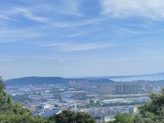 -灵岩山风景区