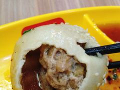 -小杨生煎(金山百联购物中心3楼店)