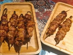 -乡村馕坑肉·烧烤·新疆菜·本地人更爱吃(阿勒泰首店)