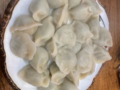 -东来菜馆•手抓海鲜家常菜•海鲜锅贴