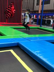 -蹦蹦乐园(南桥百联店)