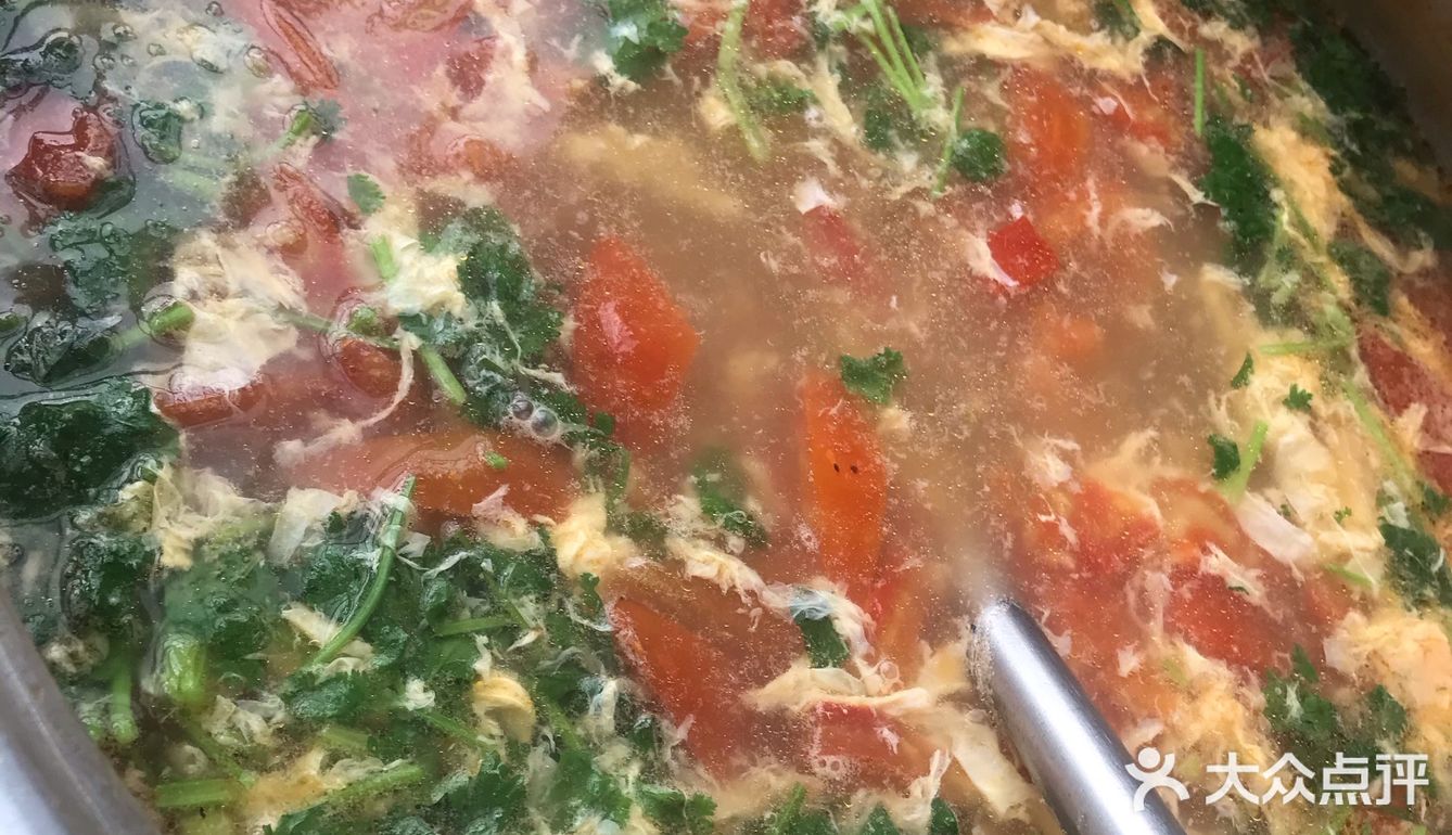 健康美味的晚餐     番茄鸡蛋肉片汤