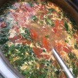 健康美味的晚餐     番茄鸡蛋肉片汤