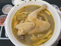 参鸡汤-小公洞韩式豆腐村