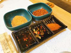 蘸碟-浮何烤铺(桐梓林店)
