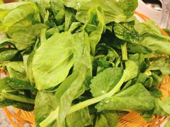 -鲜入围煮花胶鸡海鲜火锅