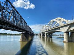 -人民防洪胜利纪念塔