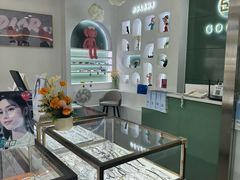 -GOOMI久米眼镜·蔡司·依视路·明月官方授权店(龙德紫金店)