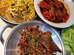 -叶派龙虾•招牌香辣蟹·海鲜(中海国际店)